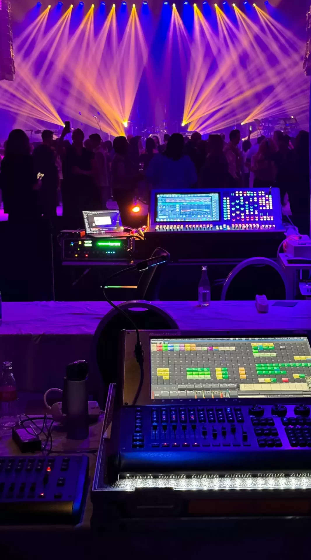 Lighting Equipment Rental Services | Boomax Event Rental